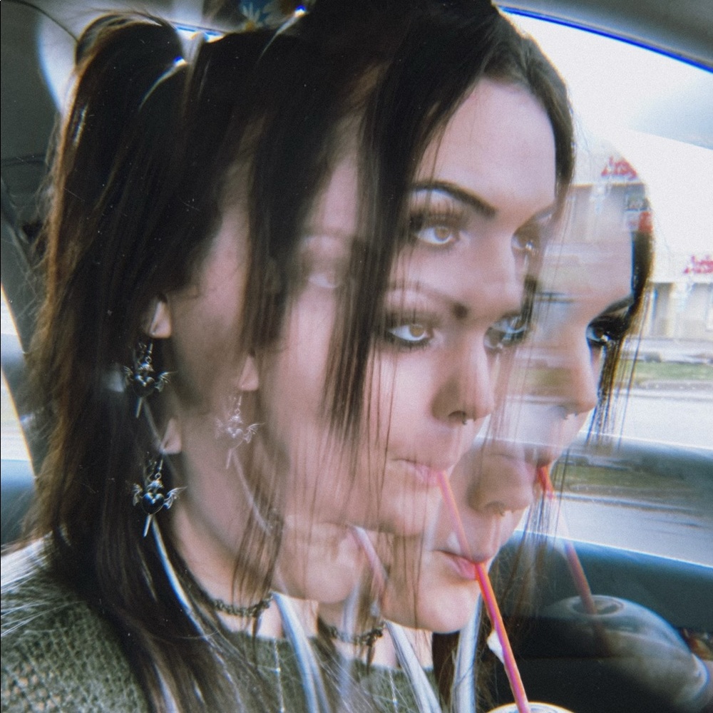 Meet your Posher, Whitney